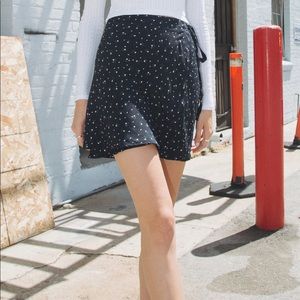 Brandy Melville Genevieve Skirt